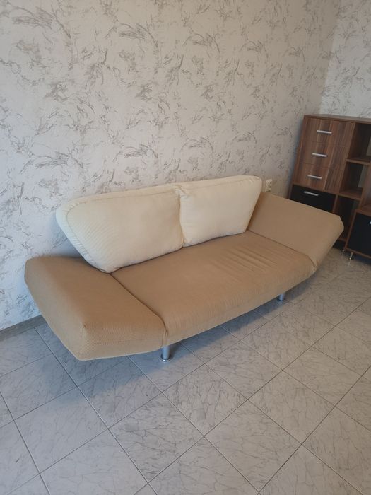 Диван - Статичен