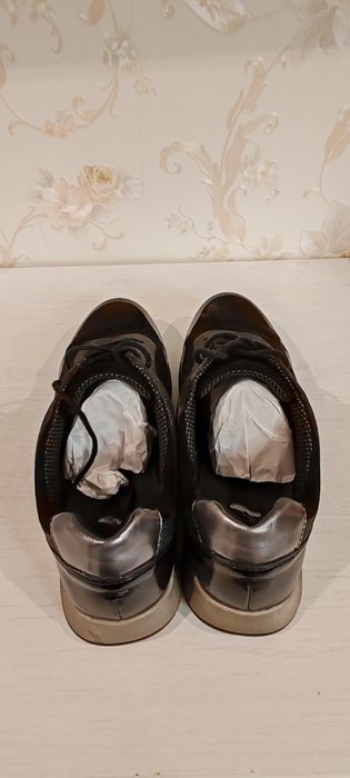 Skechers  ARA  mărimea 40 -26 cm - negri - ediție limitată -Superbi