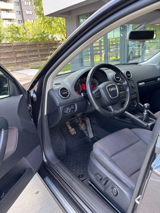 Audi a3 2.0tdi 140cp cutie manuală
