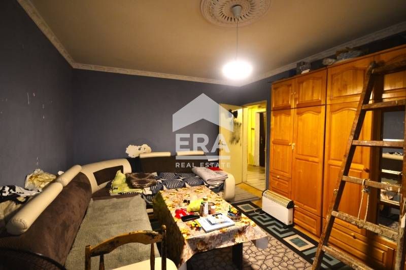 Продава се Четиристаен апартамент в Хасково, Каменни - 120 кв.м за 978 €/кв.м - Снимка #3