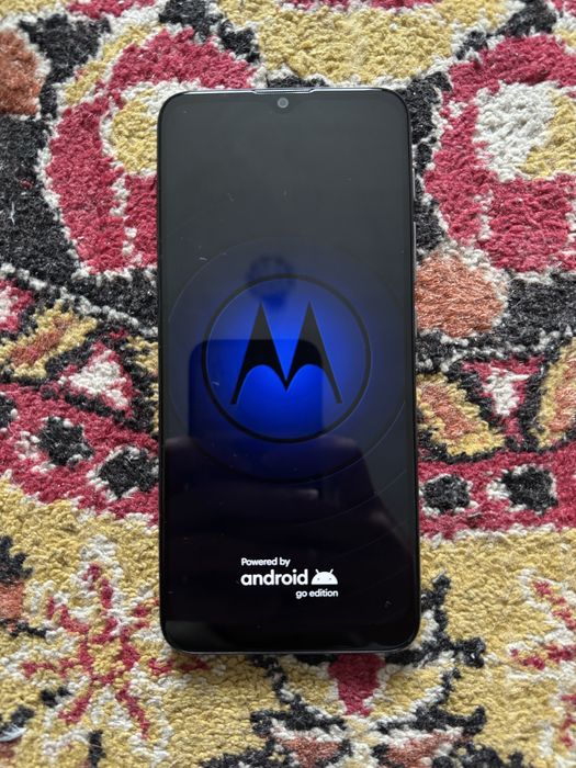 Telefon Motorola Moto e20 Nou