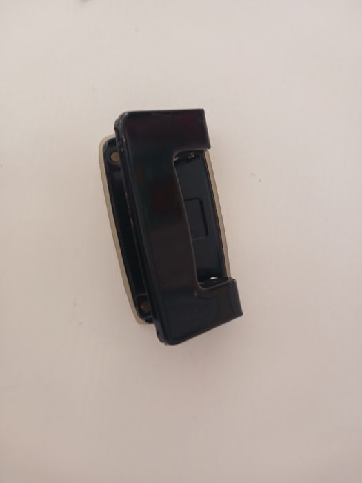 Отдам даром дырокол