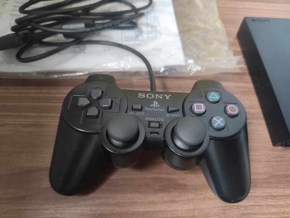 Продам PS2 SLIM.