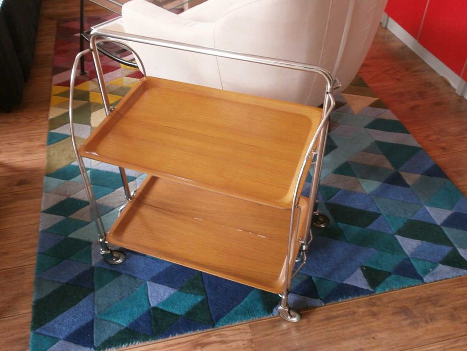 Помощна Маса за Сервиране на Колелца 60/40см от СССР Сгъваема