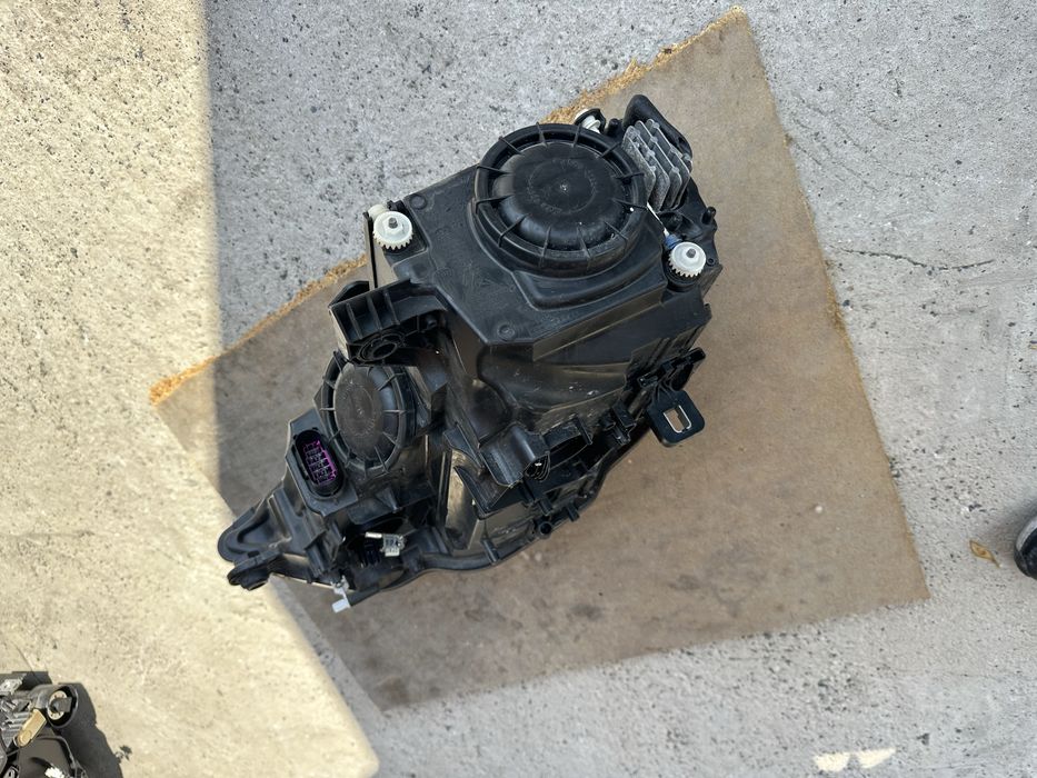 Audi A3 ксенон десен фар ОЕМ