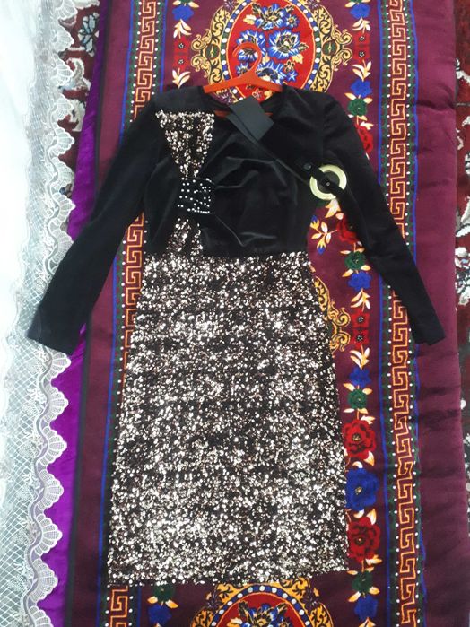 Tòy uchun yaltiroq kòylak