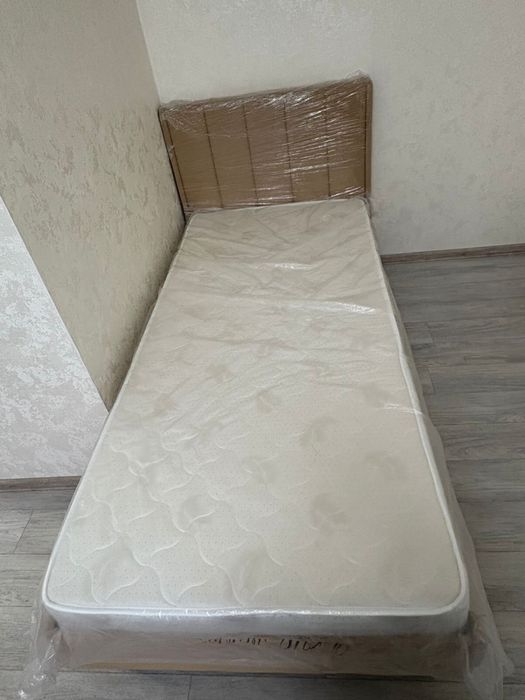 Продам кровать новую