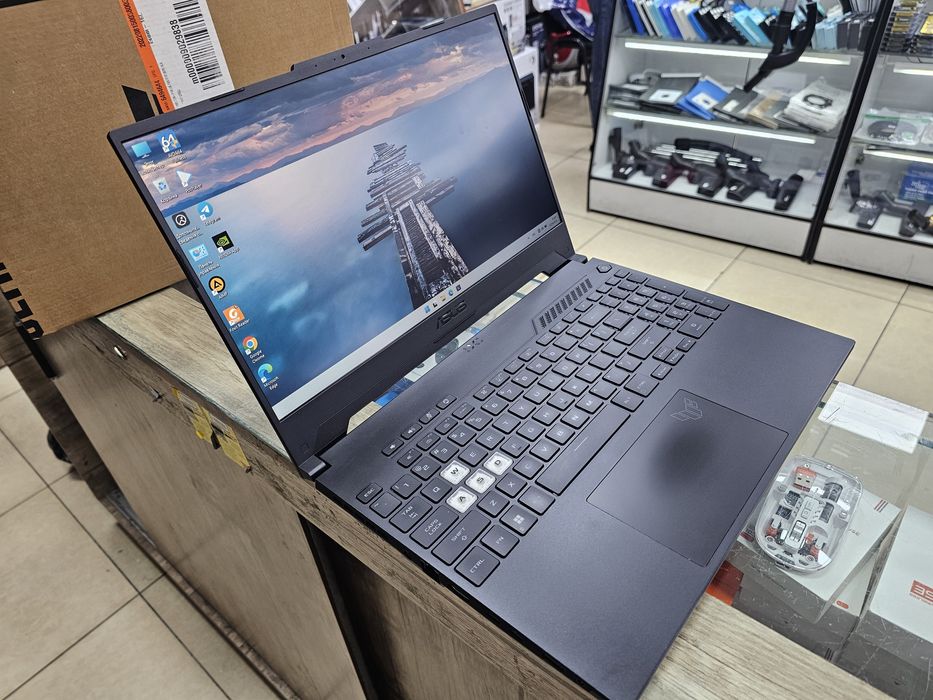 Asus TUF Core i7 + RTX 3070
