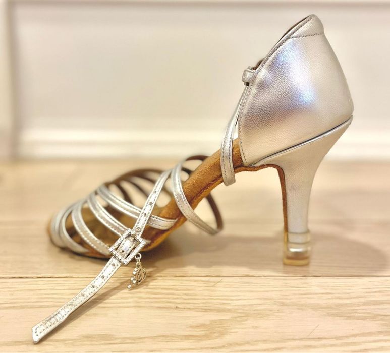 Туфли для танцев