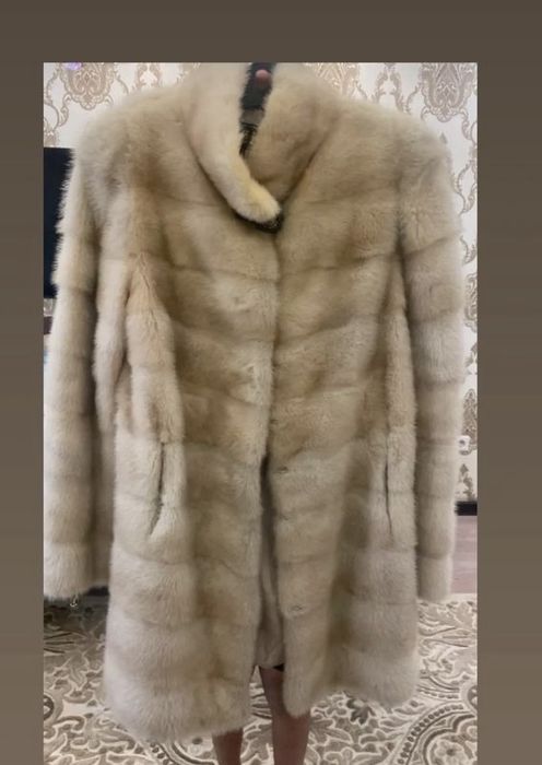 Продам норковую шубу