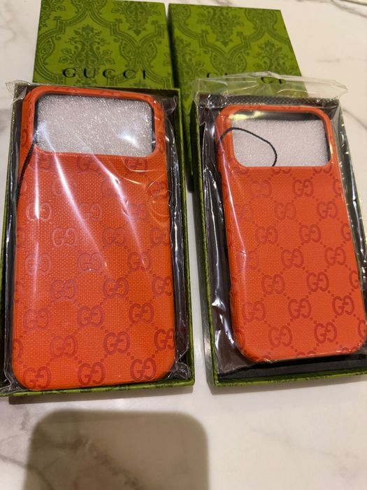 Кейс Gucci за iphone 17 про чисто нов