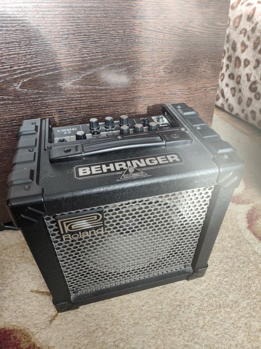 Гитарный комбоусилитель Roland Cube 15X