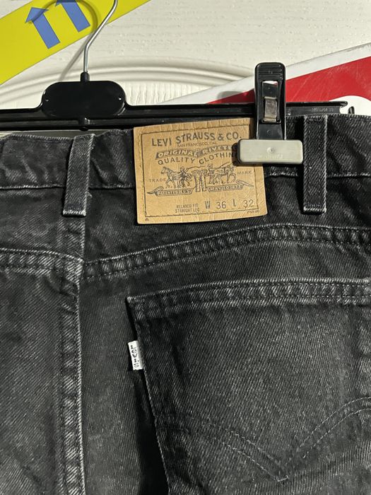 Levi’s black jeans