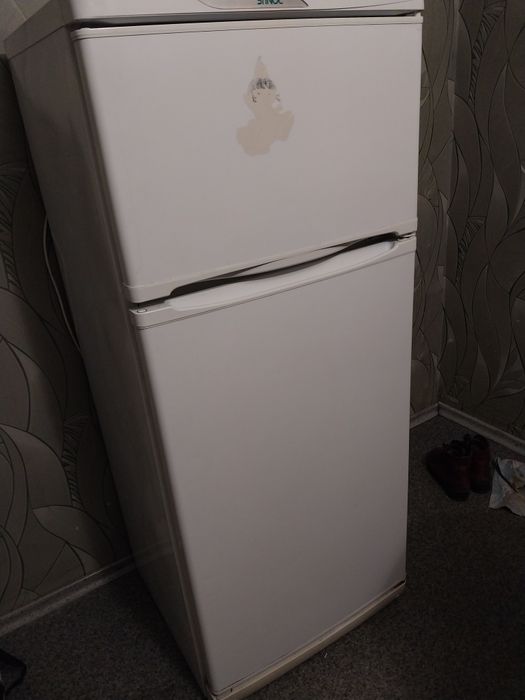 Продам холодильник б/у