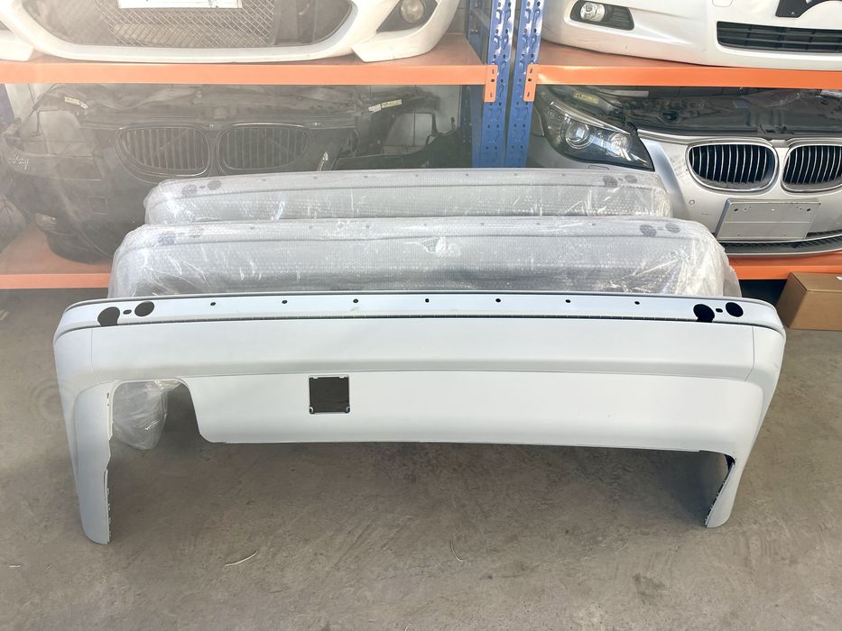 Задний бампер новый на BMW E34 БМВ Е34