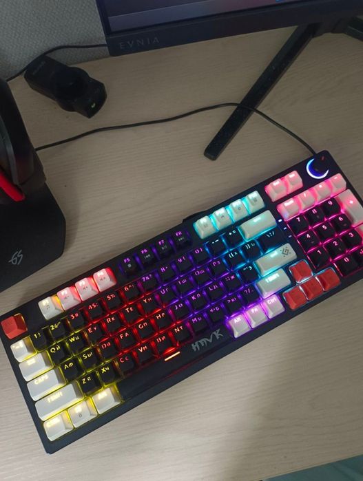 Продам игровую клавиатуру