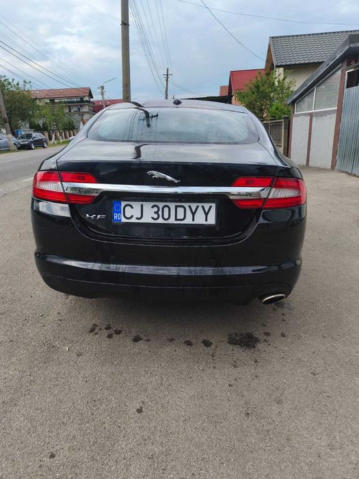 Vând jaguar xf an 2012 motor 2.2 diesel