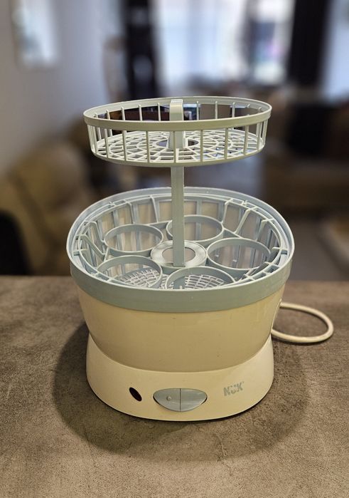 Стерилизатор и уред за готвене на пара