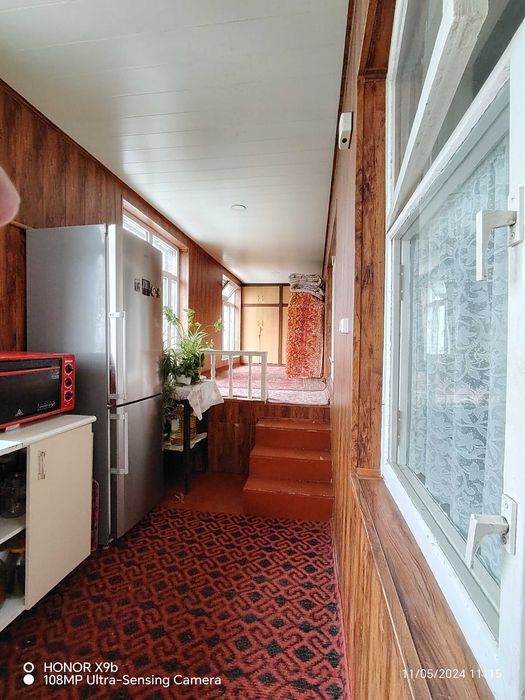 Сергели тумани Куйлик 6 дахаси 6 уй 120 квм метрога 100 метр