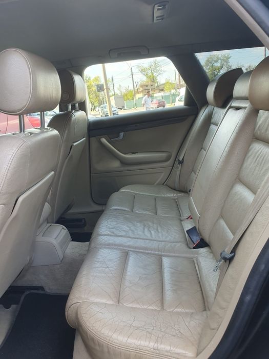 Vand  masina audi A 4