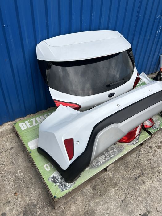 Bară față, capotă motor, trager , aripi , faruri Ford Focus 4