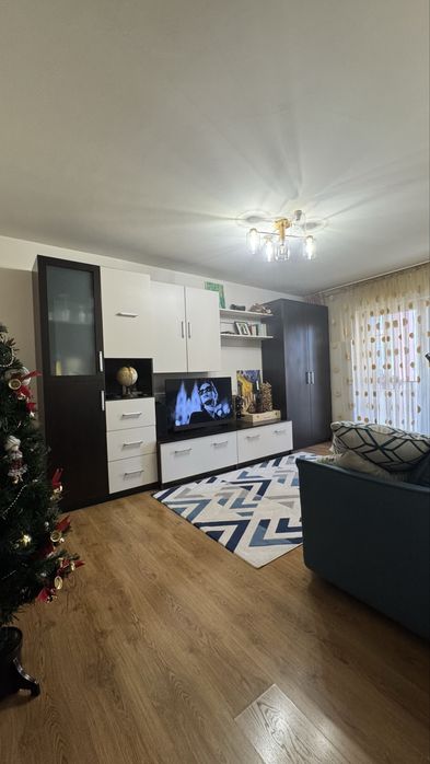 Apartament 2 camere, Floresti zona sens giratoriu
