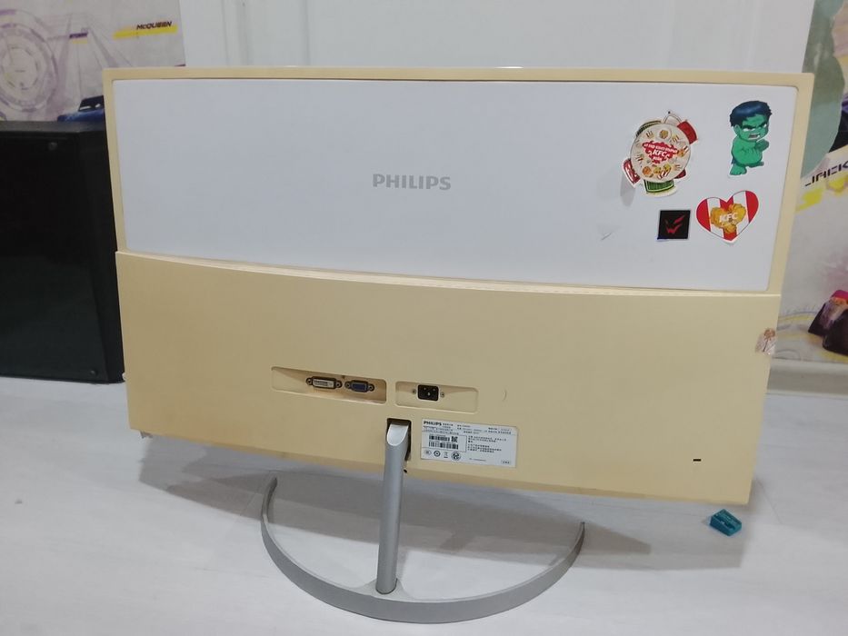 Монитор Philips E328