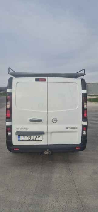 opel vivaro 2016