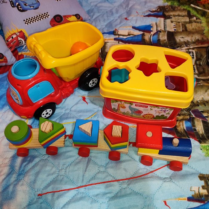 Различни играчки,писти Hot wheels