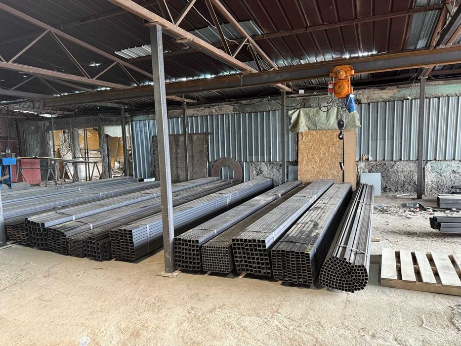 Квадратни тръби и профили.