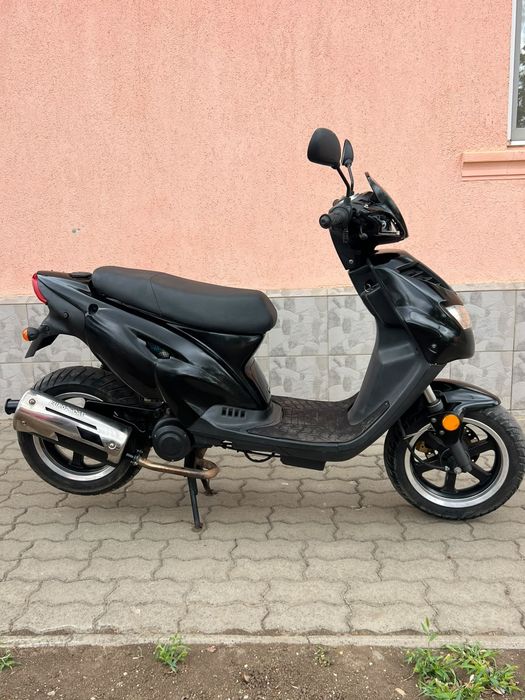 Vând Scuter 49cc fără permis