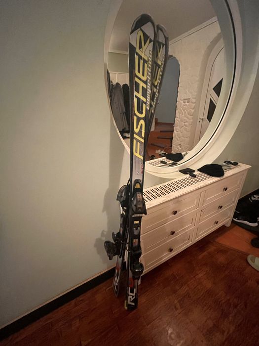 Schiuri fischer 165cm+casca copii