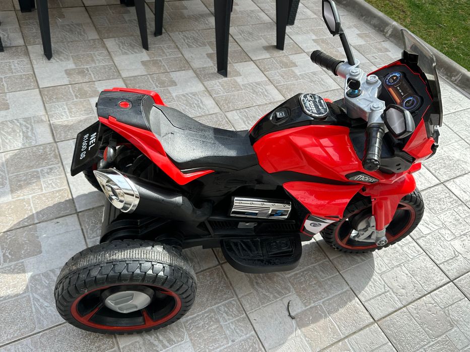 Детски ел мотоциклет триколка