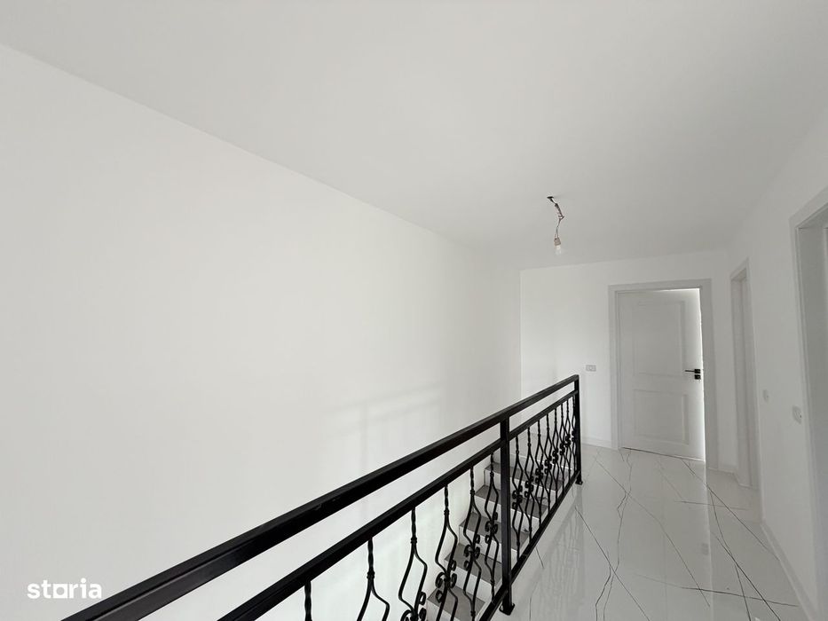Duplex de vânzare cu 2 apartamente zona nouă Via Carmina (pentru tine)