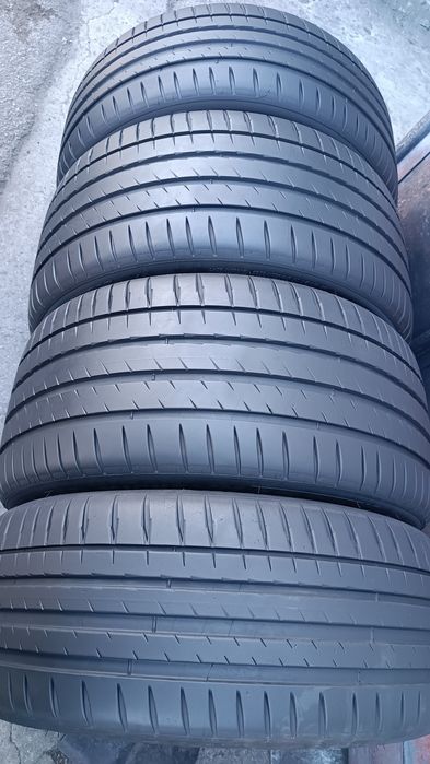 245/45/19 и 275/40/19 Michelin