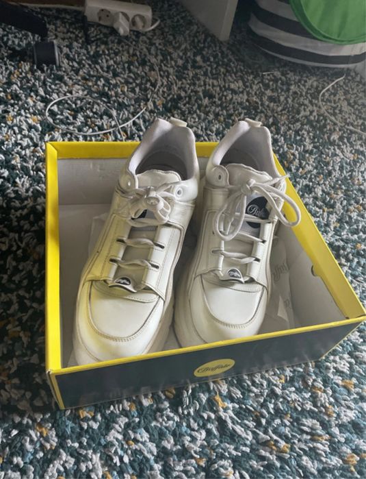 Sneakers Buffalo London albi