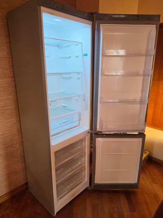 Холодильник Indesit ITS 4200 S