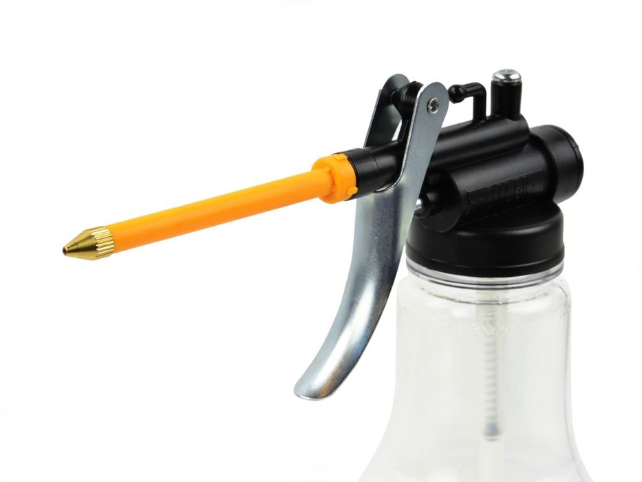 Професионална масльонка 250 ML