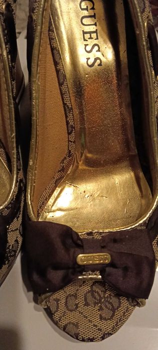 Обувки на платформа Guess