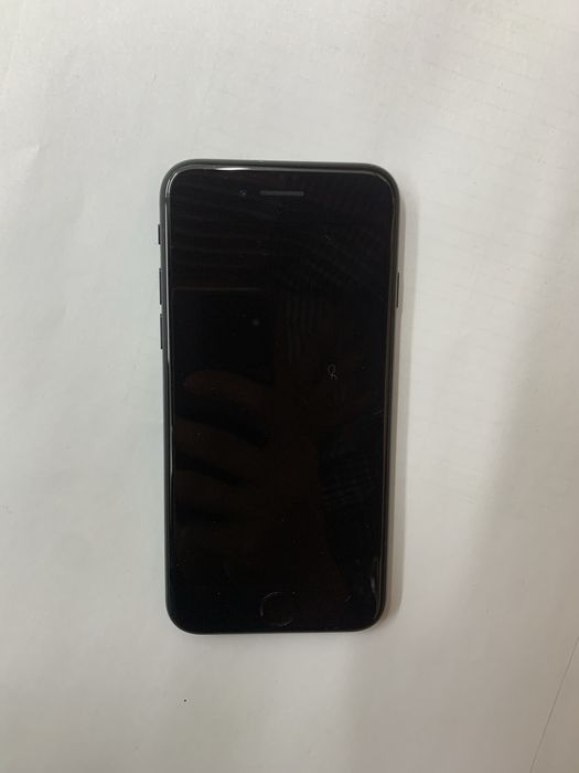 iPhone se2 (2020). 64gb  84%