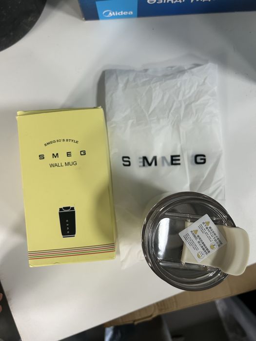 Термокружки Smeg