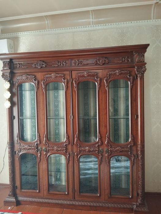 Xitoy mebeli mexmonxona uchun