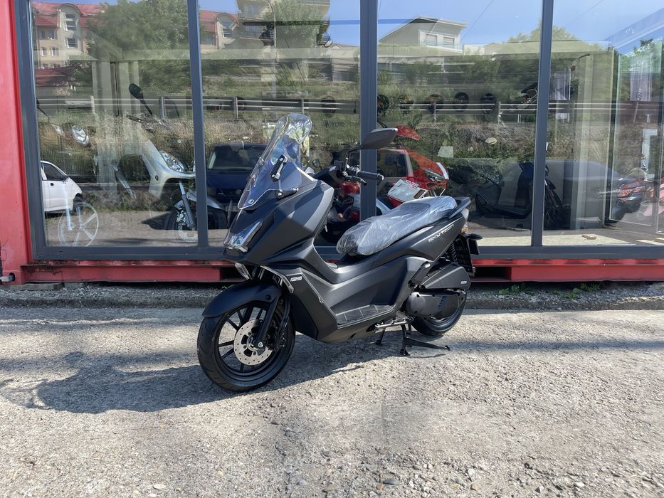 Scuter kymco Skytown 125 cc Nou - Garantie-Transport Gratuit-