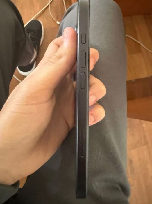 iPhone 16 продам в идеальном состоянии