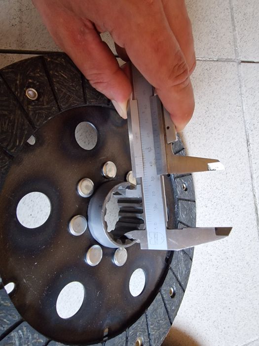 Disc ambreiaj tractor fiat 415 nou pe original import italia preț 350