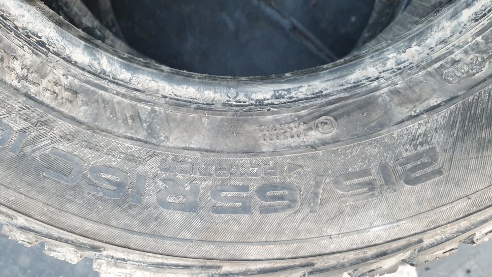 Гуми 215 65 16 С нокиан