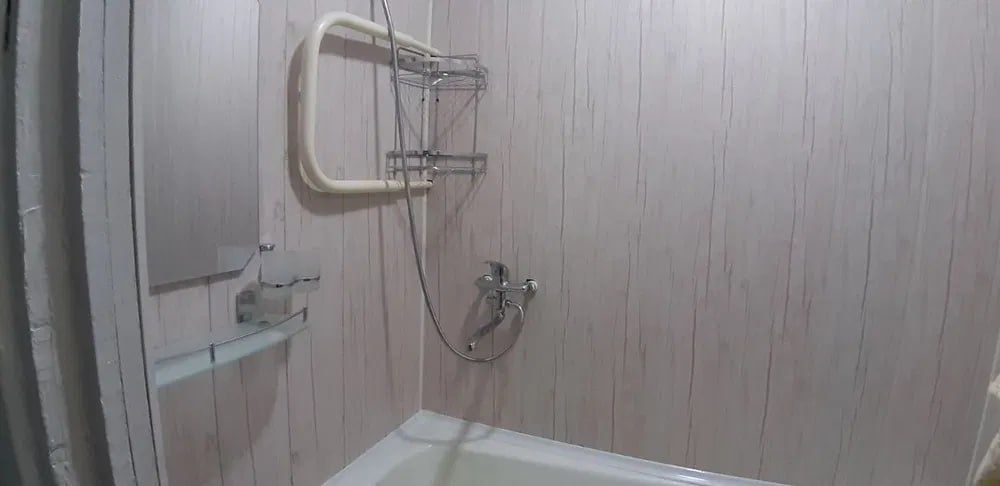 Продается квартира 1/1/5 Башлык 38м2 Яккасарай