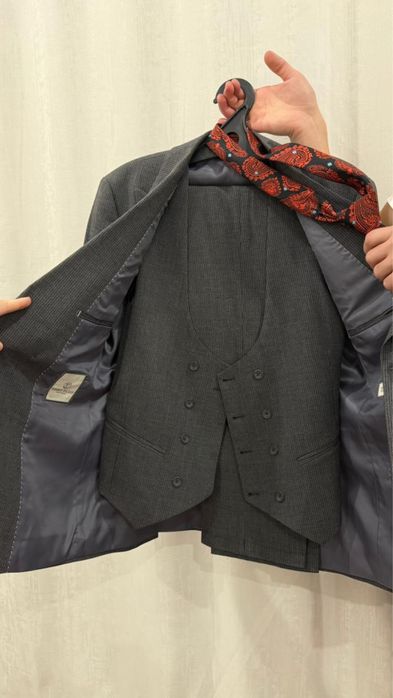 Классический костюм