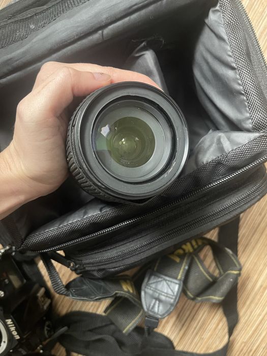 Nikon D71000 фотоаппарат