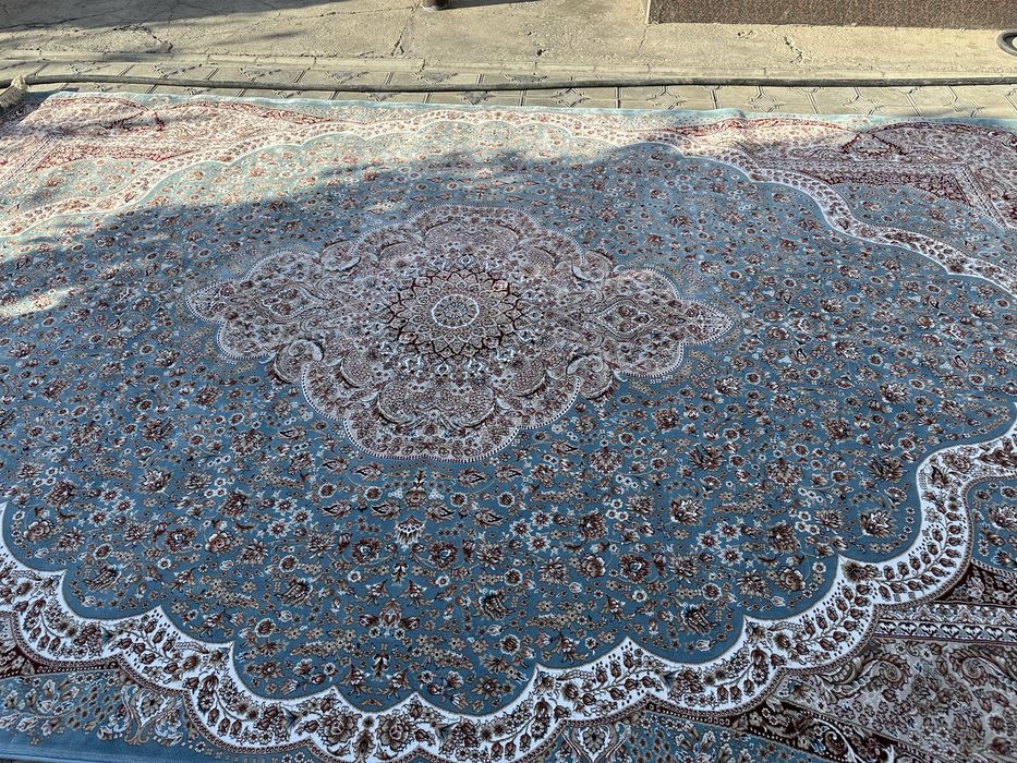 продается ковер 5*3